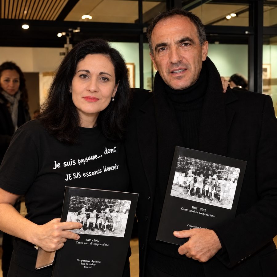 Avec Nikos Aliagas, photographe de l'exposition « Autiste et alors ! »